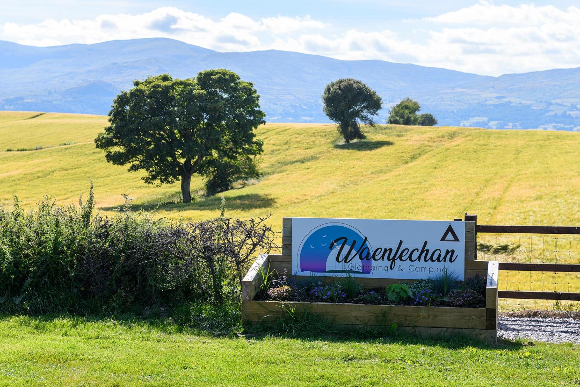 Waenfechan Glamping With Hot Tubs Colwyn Bay Exterior foto